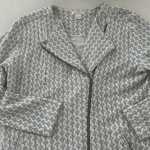 Lucky Brand sweater 🍀 - Picture 5 of 9